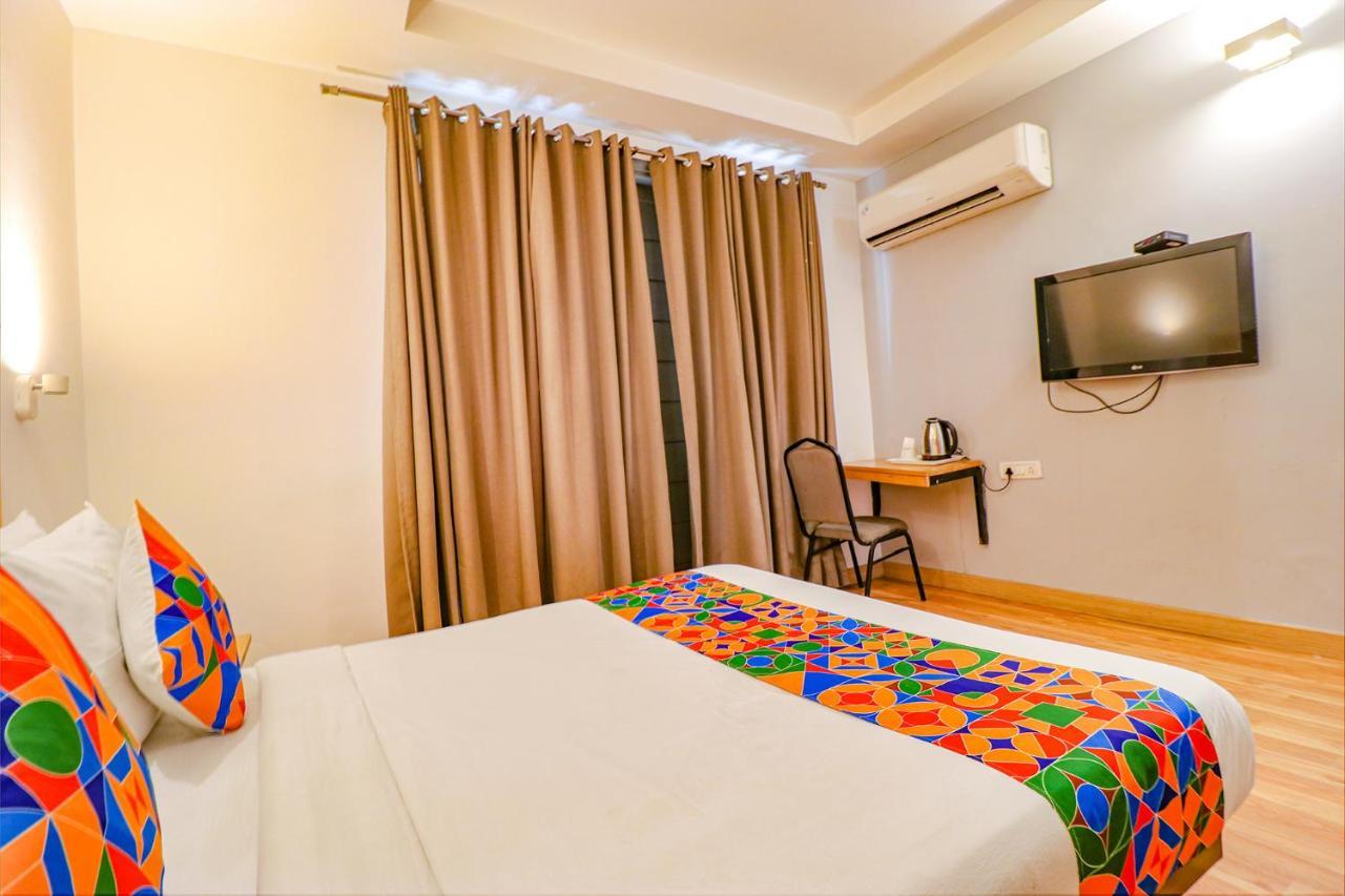ניו דלהי Fabhotel Majestic Jpm I מראה חיצוני תמונה