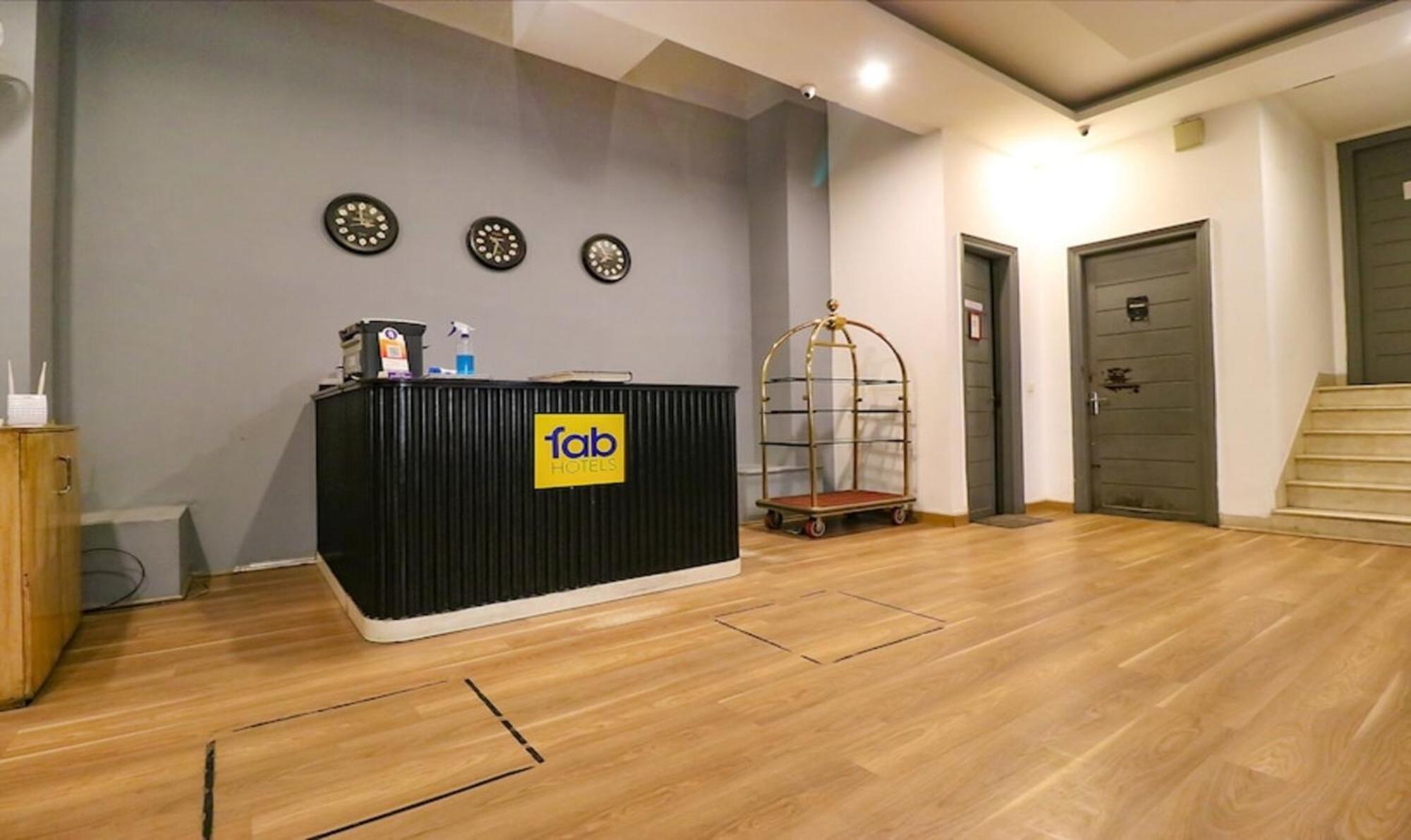 ניו דלהי Fabhotel Majestic Jpm I מראה חיצוני תמונה
